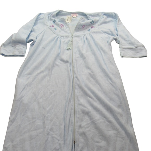 Amanda Paige Other - Amanda Paige Blue Floral Embroidered Zip Front Robe Housecoat 1X New‎
